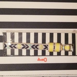 Keep collective woven band